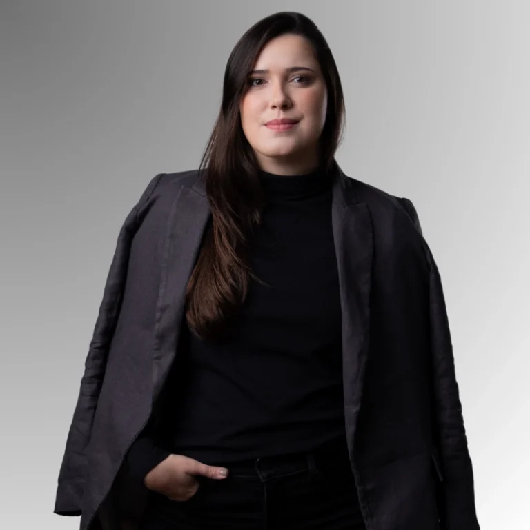 Júlia Neves